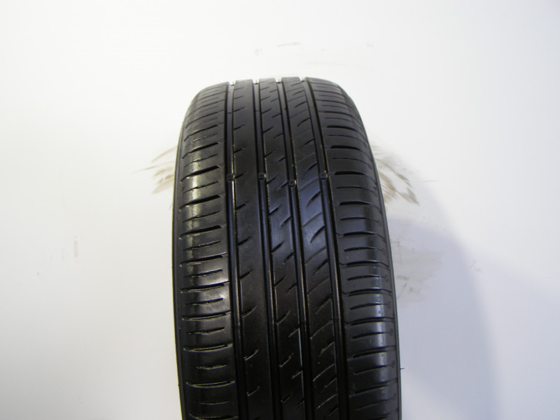 Kumho ES31 guma