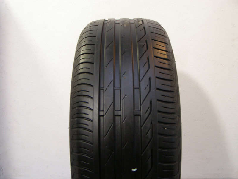 Bridgestone T001 guma