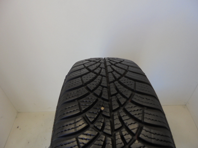 Goodyear Ultragrip 9 guma