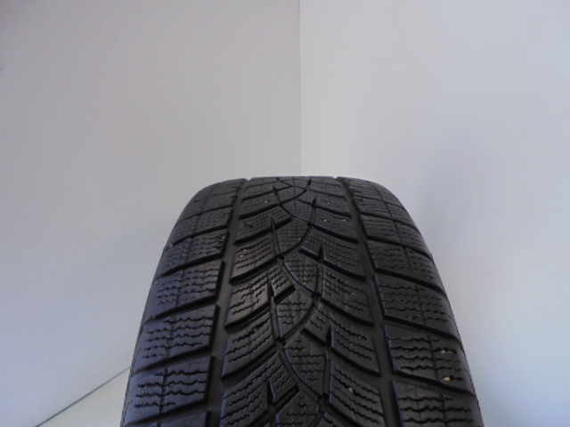 Goodyear Ultragrip Performance G1 guma