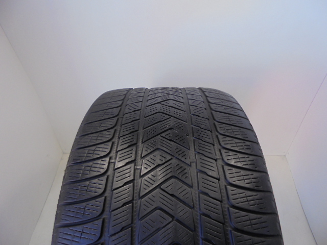 Pirelli Scorpion Winter guma