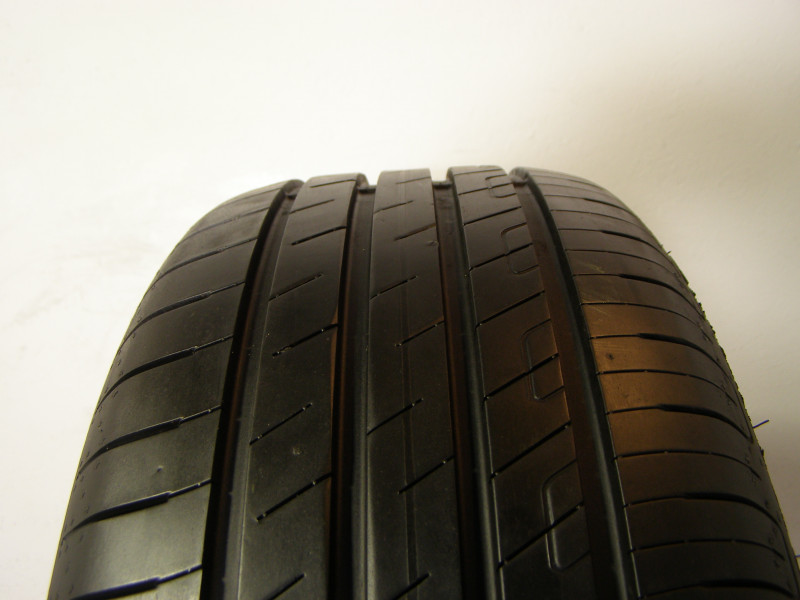 Goodyear Efficientgrip guma